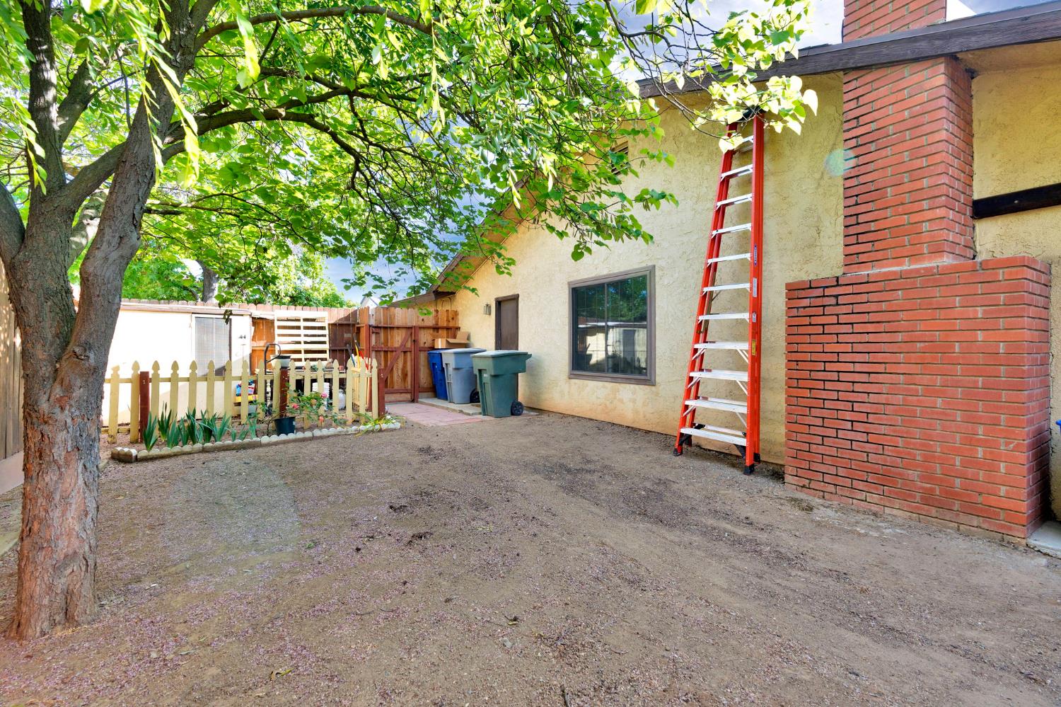 778 W Polson Avenue, Clovis, CA, 93612