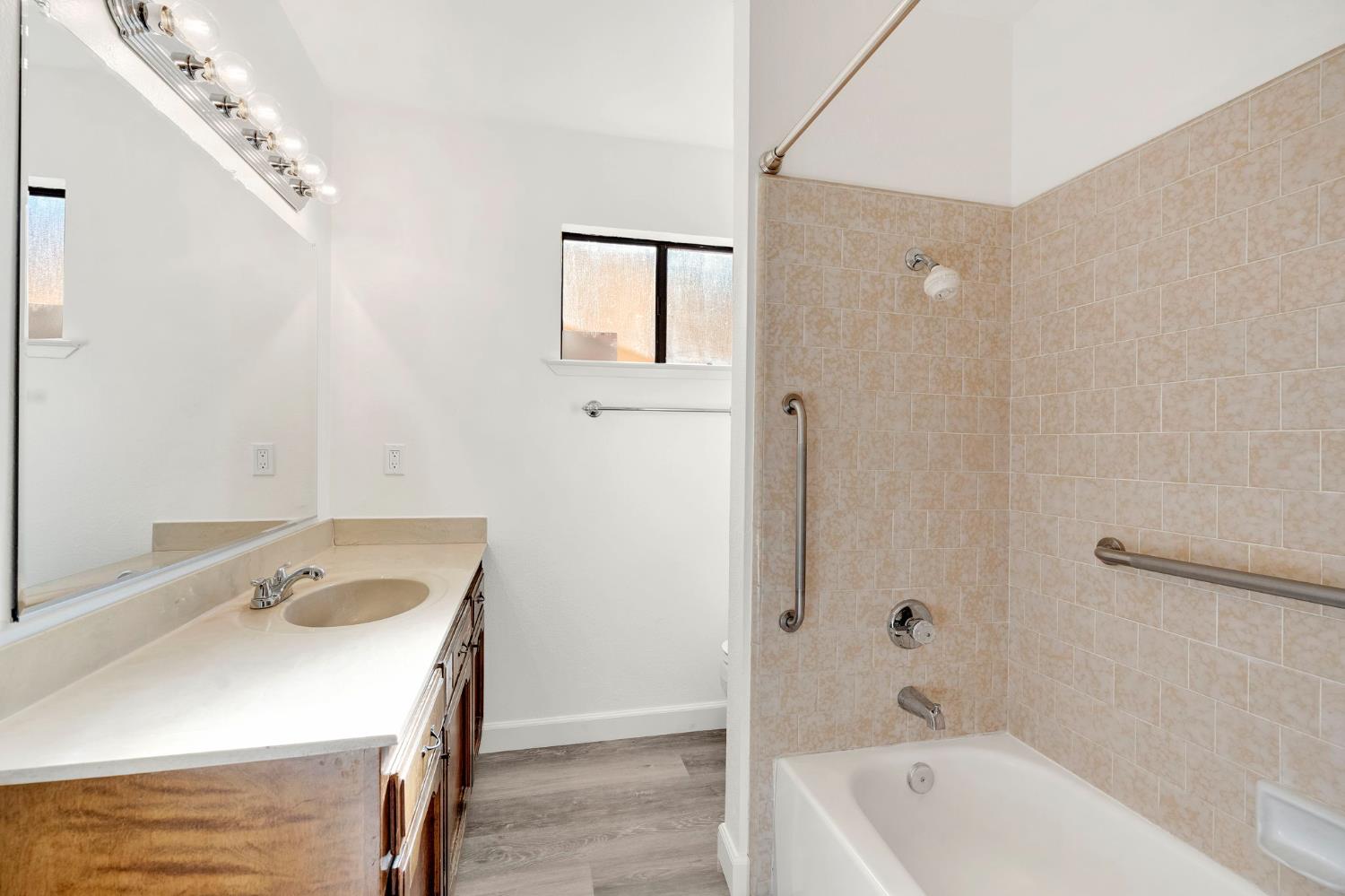 778 W Polson Avenue, Clovis, CA, 93612