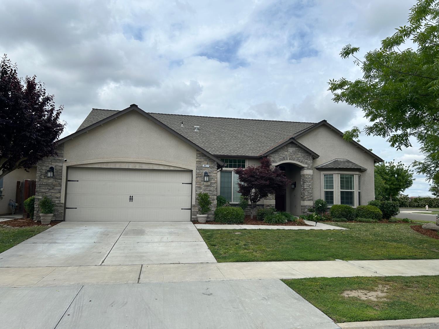 Featured listings