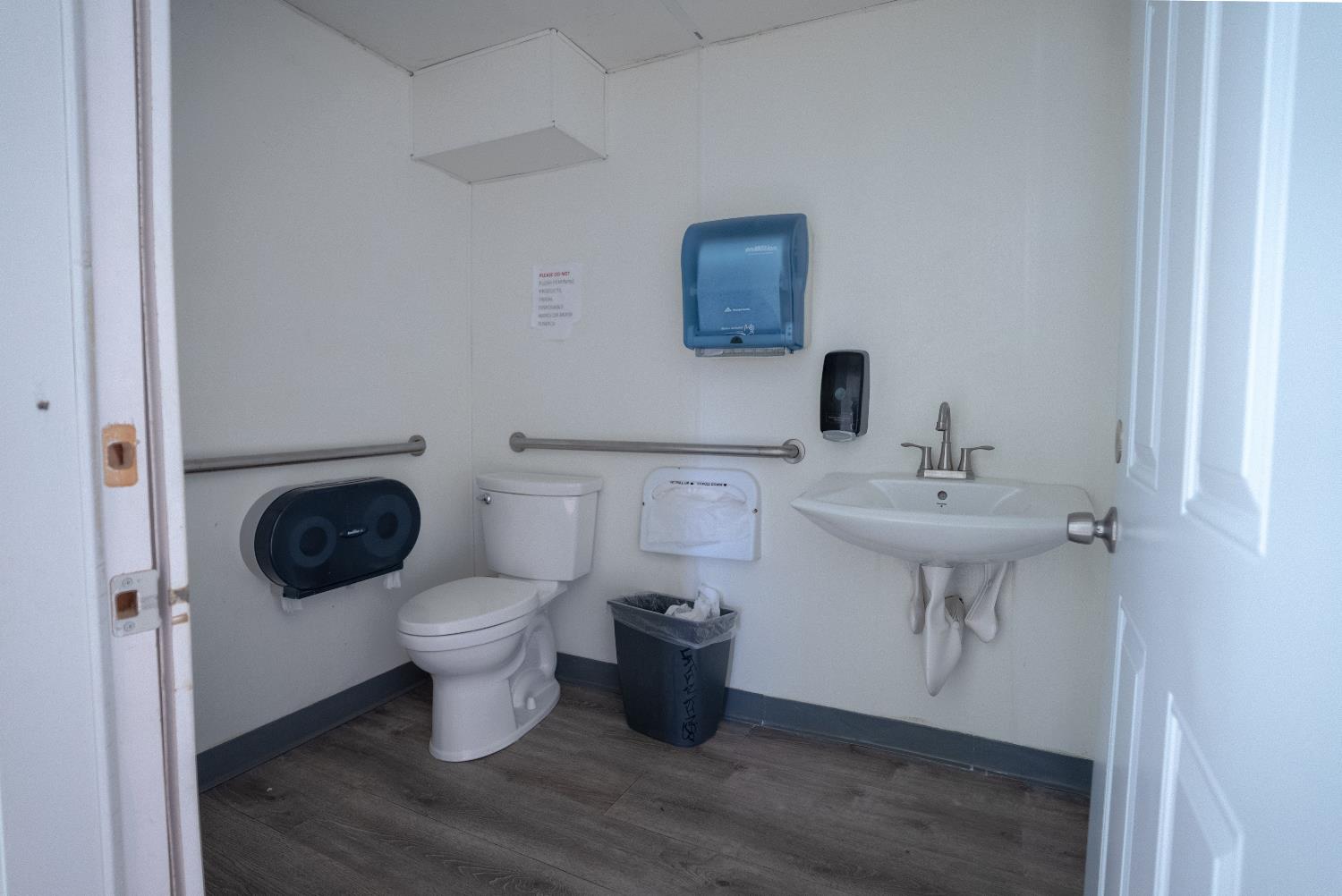 747 E Weldon Avenue, Fresno, CA, 93704