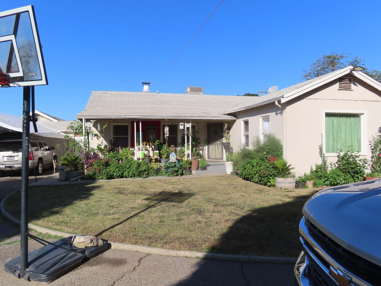 Fourplex in Fresno - photo 2
