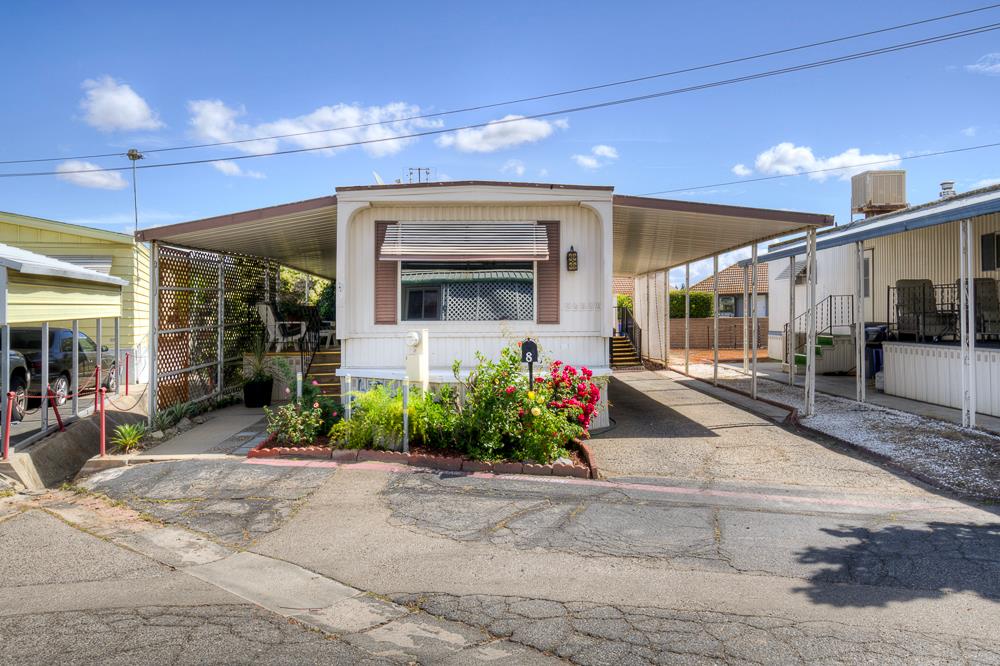 Mobile Home in Clovis - main photo