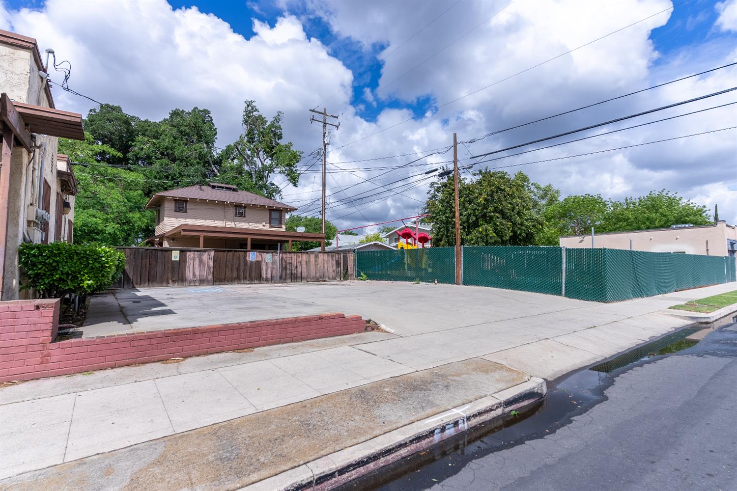 747 E Weldon Avenue, Fresno, CA, 93704