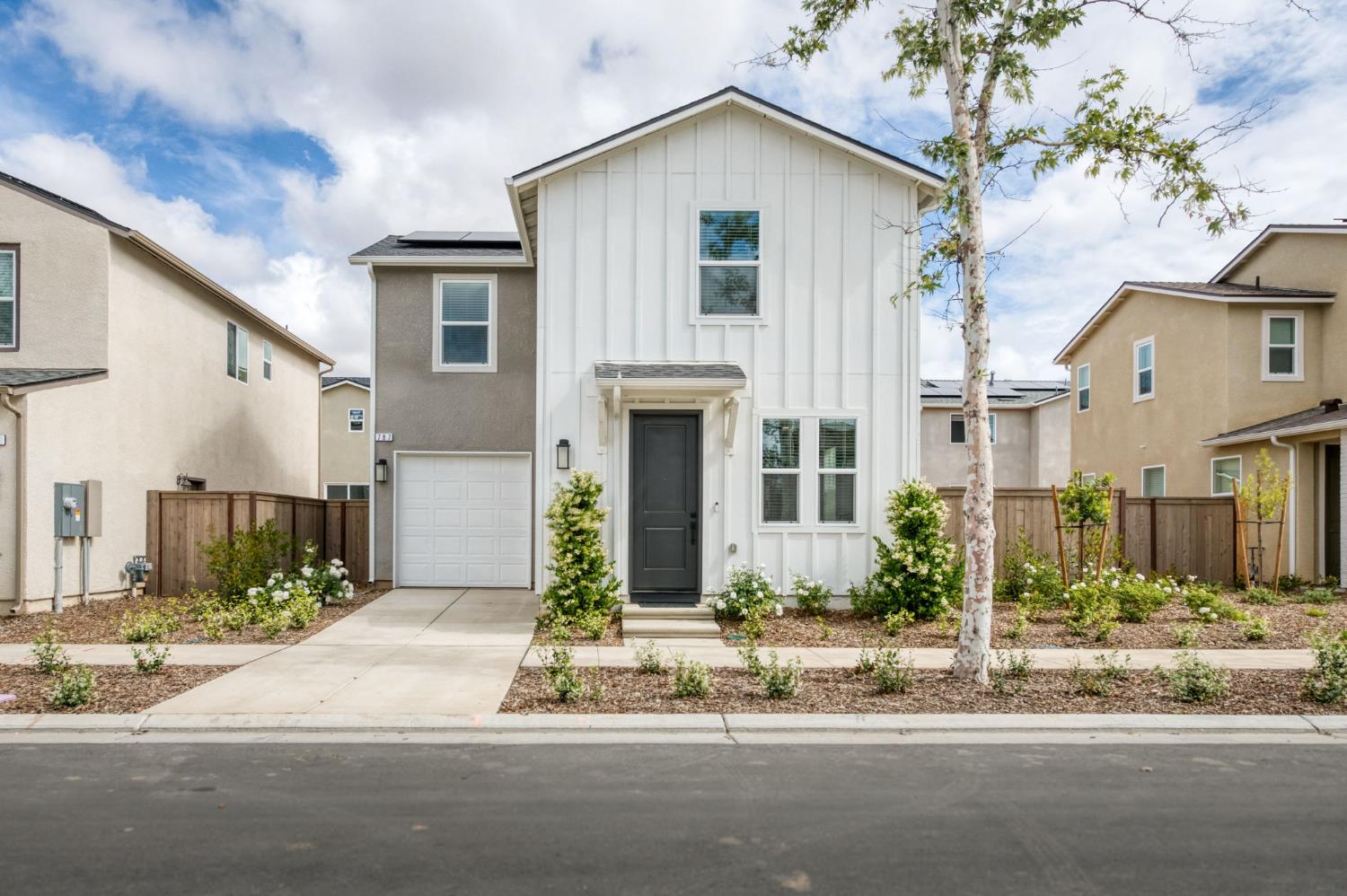 Featured listings