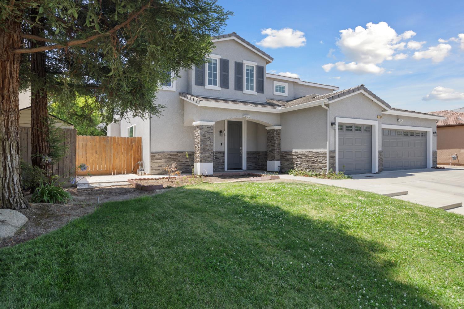 Single Family in Clovis - photo 3