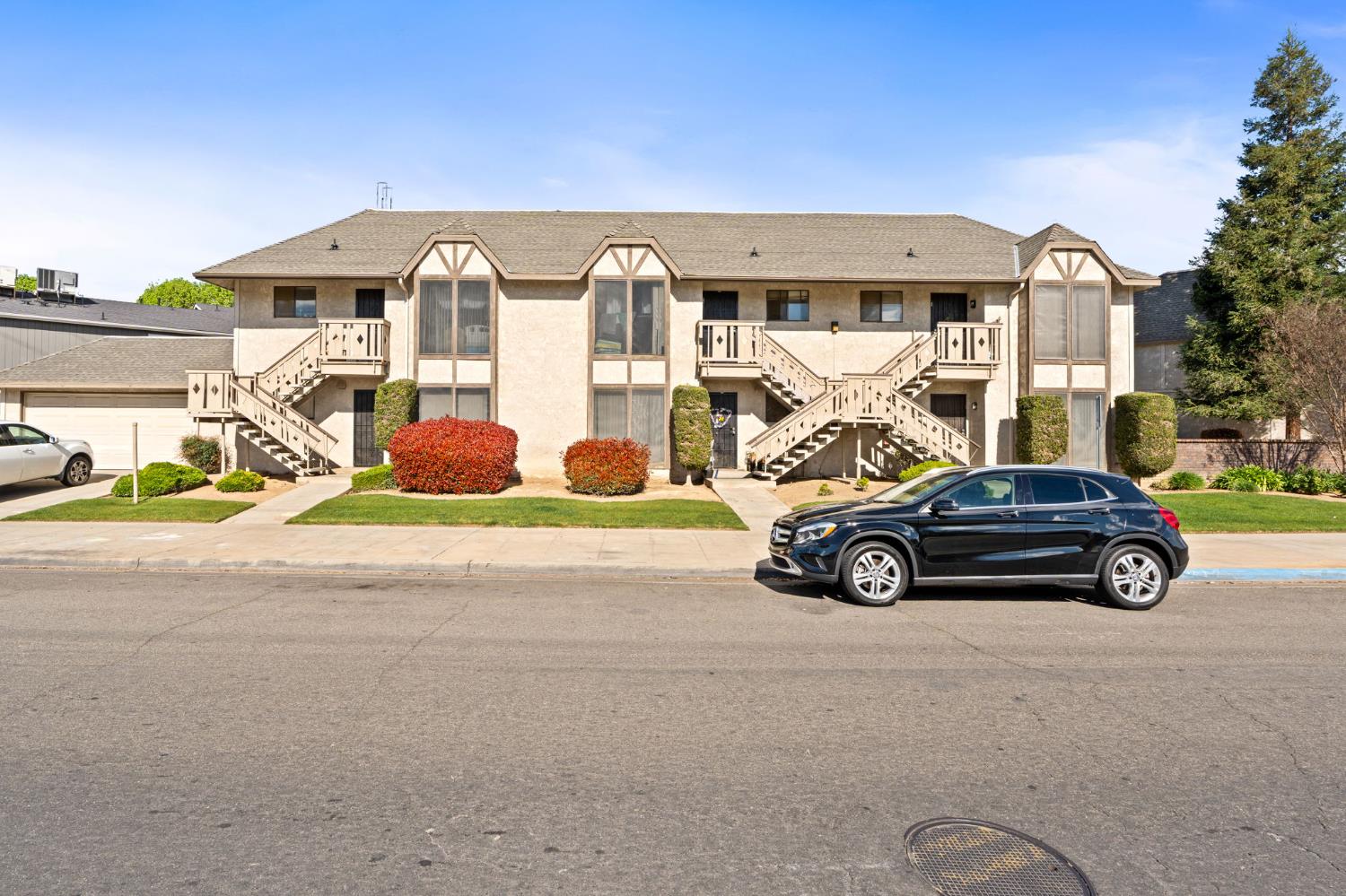 Multi Family in Fresno - photo 2
