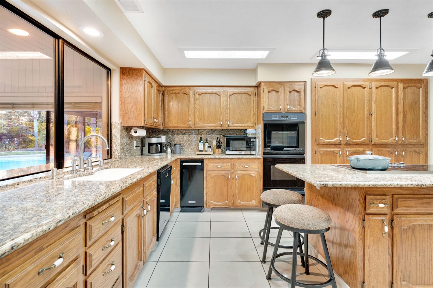 327 E Audubon Drive, Fresno, CA, 93720