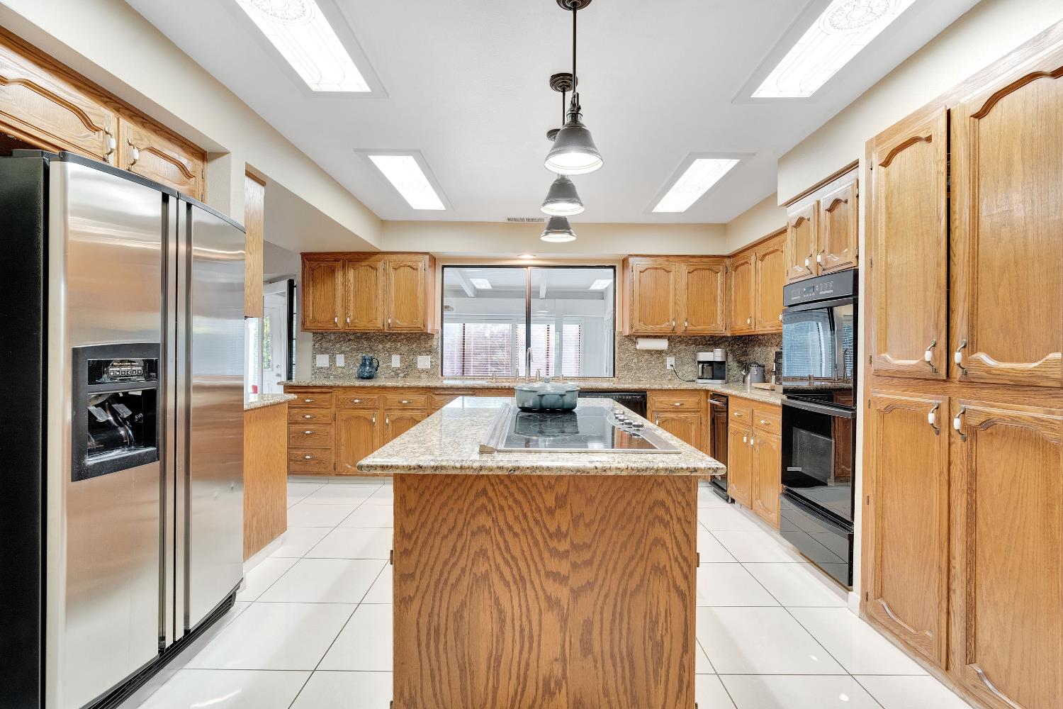 327 E Audubon Drive, Fresno, CA, 93720