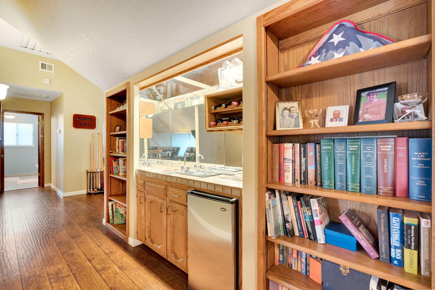 327 E Audubon Drive, Fresno, CA, 93720