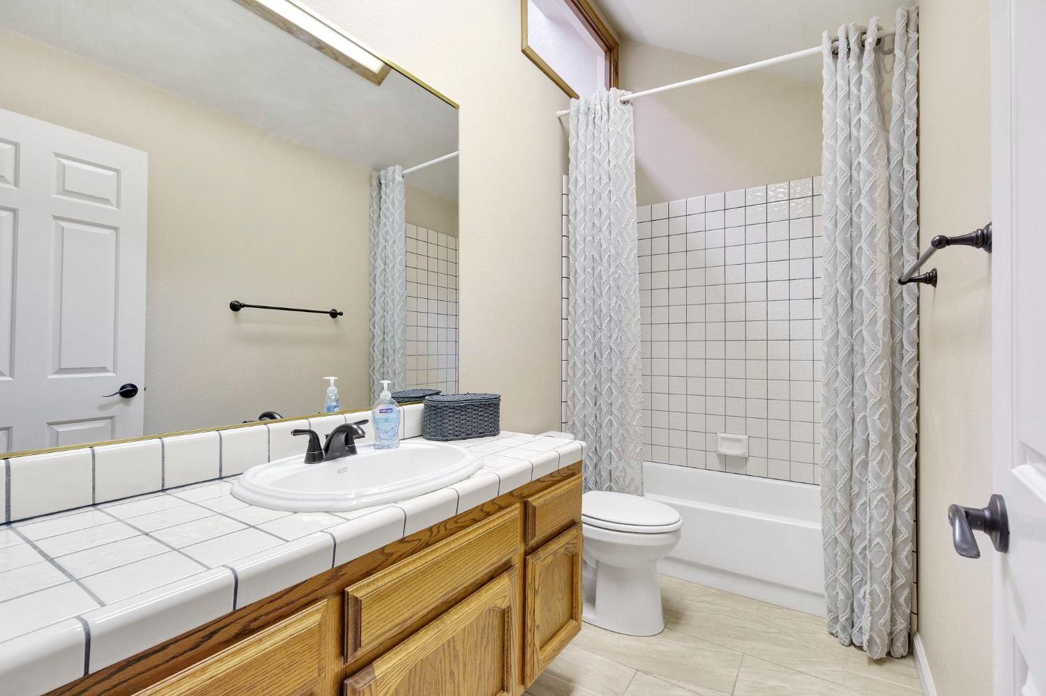 1229 W Bullard Avenue UNIT&nbsp;114, Fresno, CA, 93711