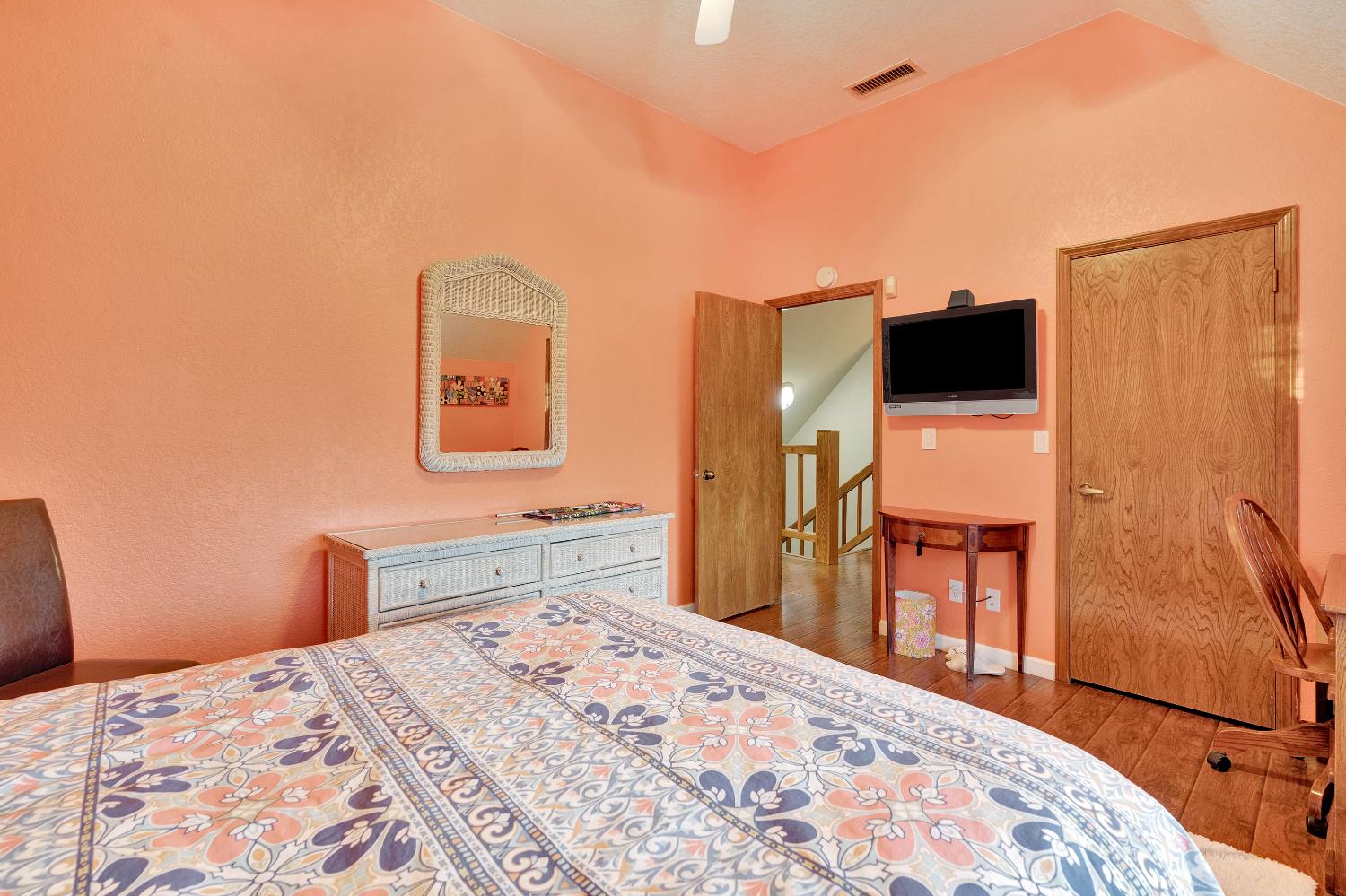 327 E Audubon Drive, Fresno, CA, 93720