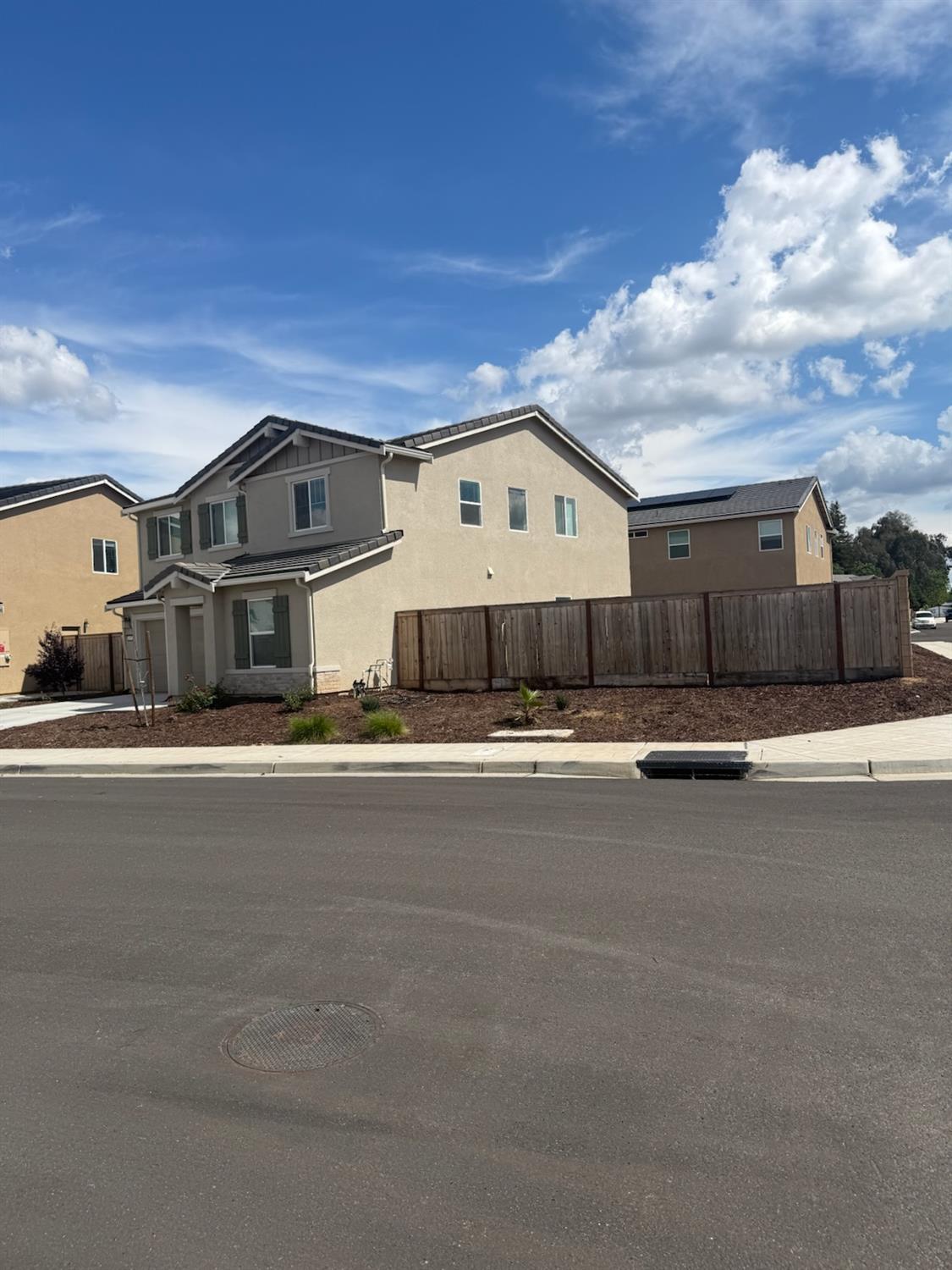 6693 E Nevada Avenue, Fresno, CA, 93727