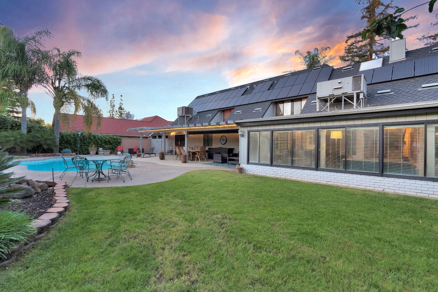 327 E Audubon Drive, Fresno, CA, 93720