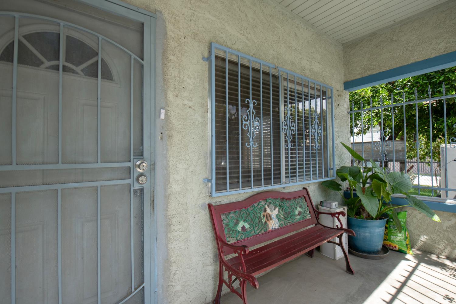 Single Family in Fresno - photo 3
