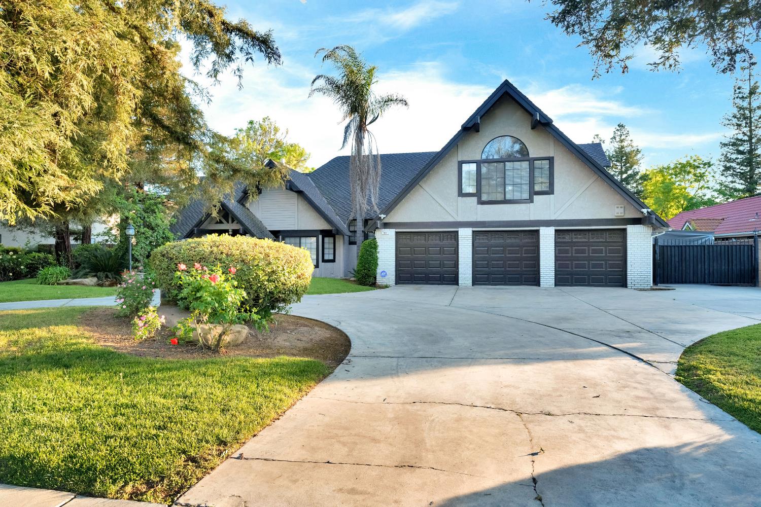 327 E Audubon Drive, Fresno, CA, 93720