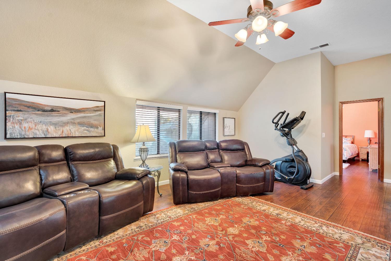 327 E Audubon Drive, Fresno, CA, 93720