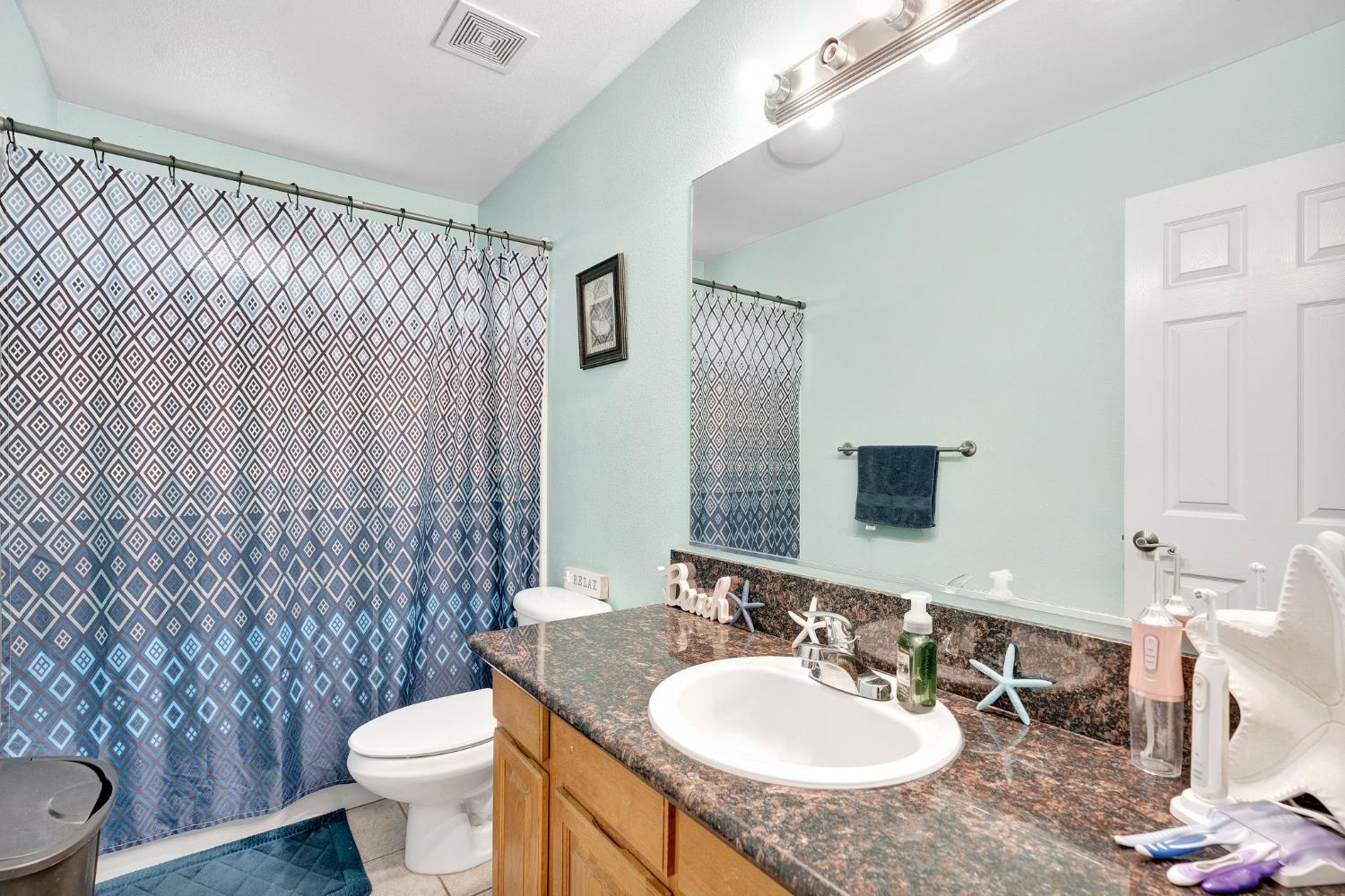 980 Redwood Street, Parlier, CA, 93648