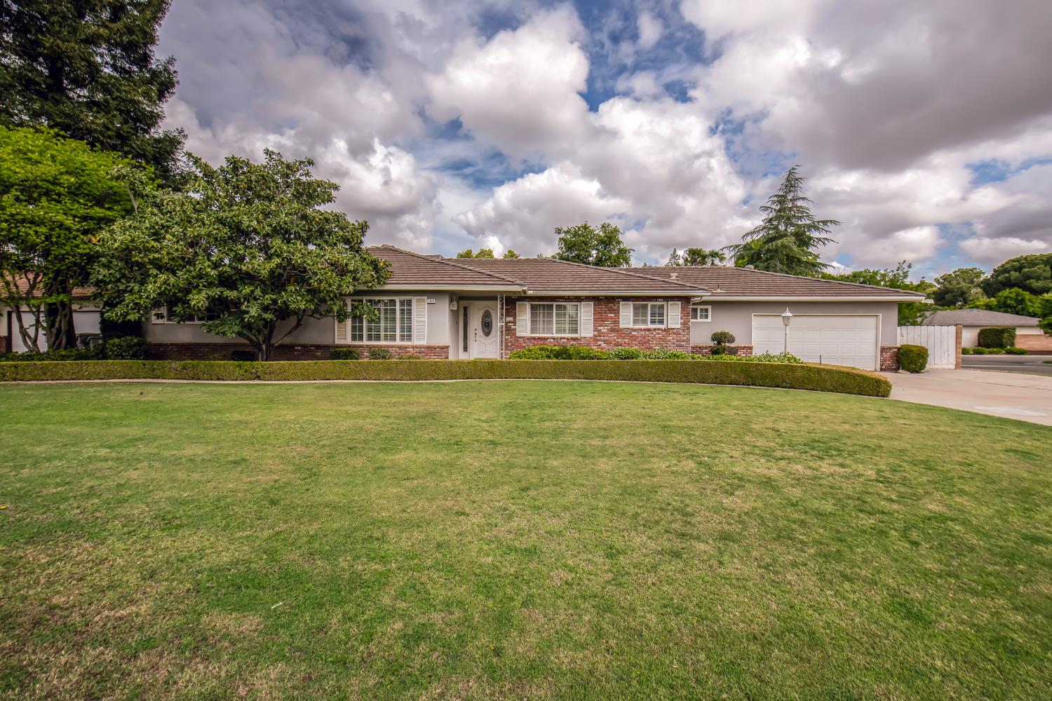 Single Family in Fresno - main photo