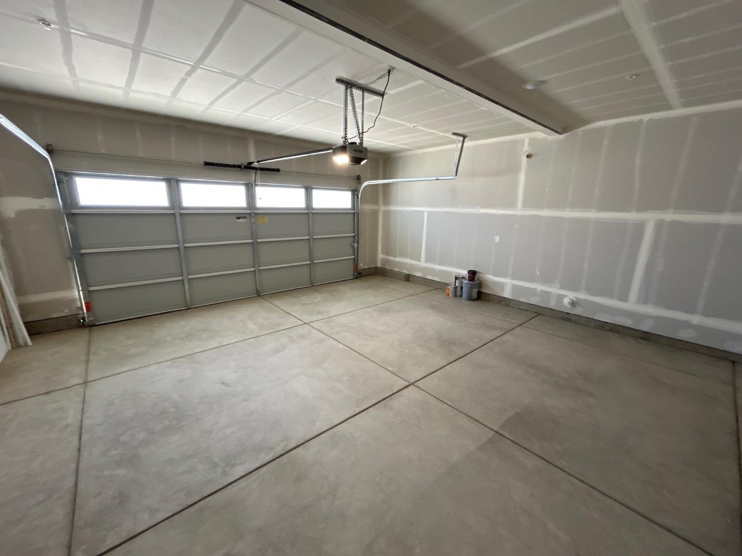 2822 E Corteza Drive, Fresno, CA, 93730