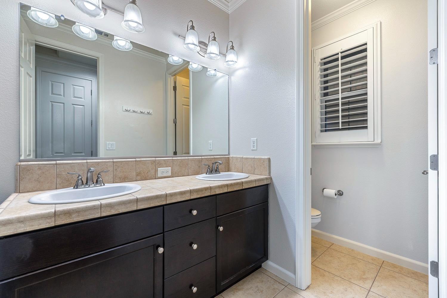 1945 N Emil Avenue, Clovis, CA, 93619