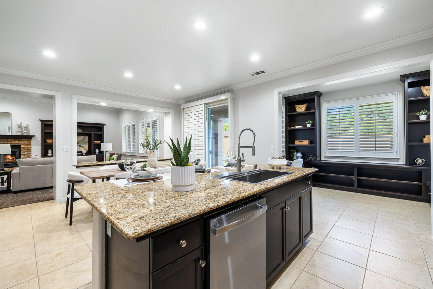 1945 N Emil Avenue, Clovis, CA, 93619