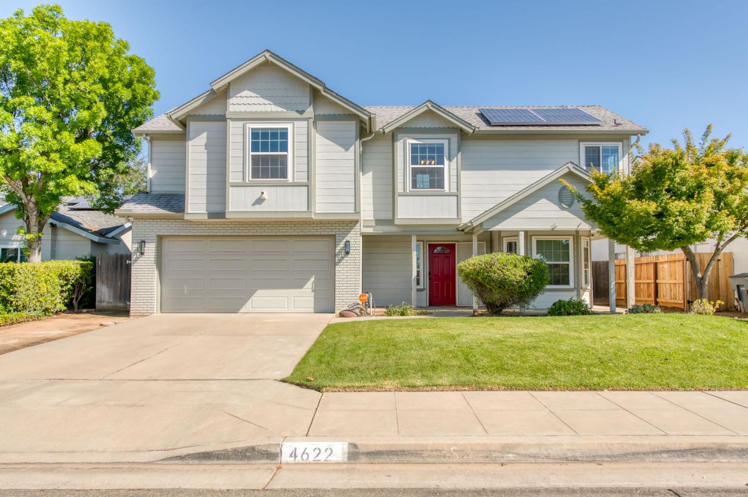 Single Family in Fresno - main photo