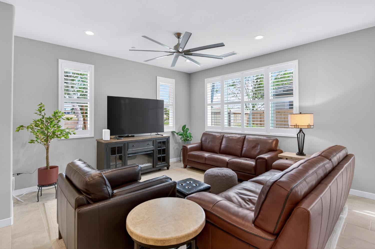 4185 Ryan Lane, Madera, CA, 93636