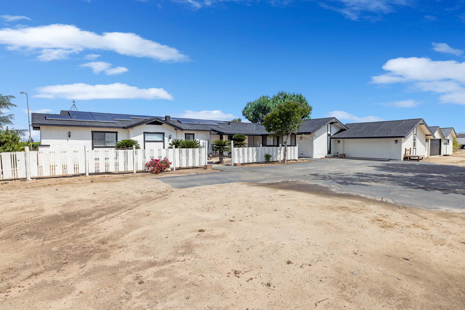 Single Family in Madera - photo 2