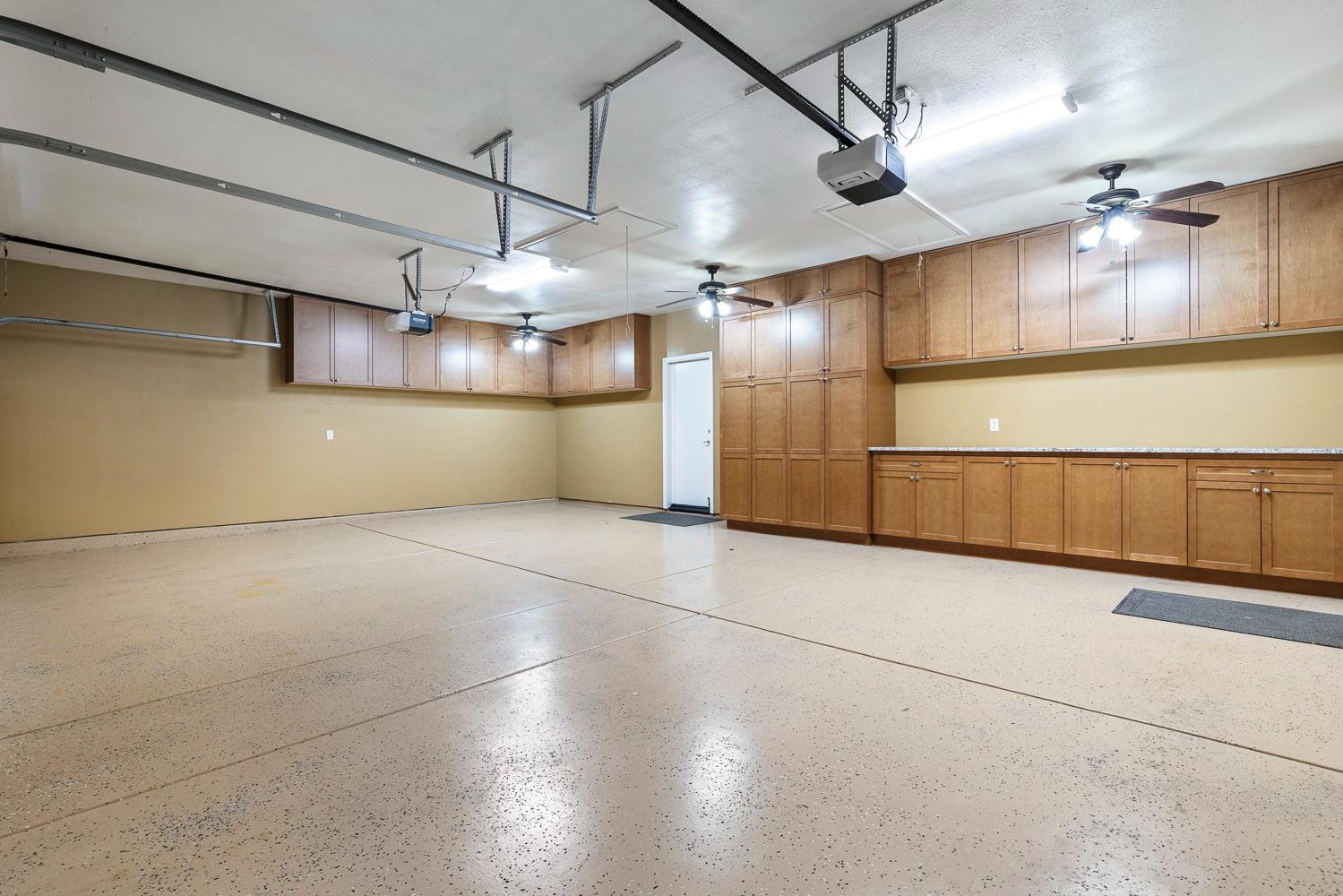 1945 N Emil Avenue, Clovis, CA, 93619