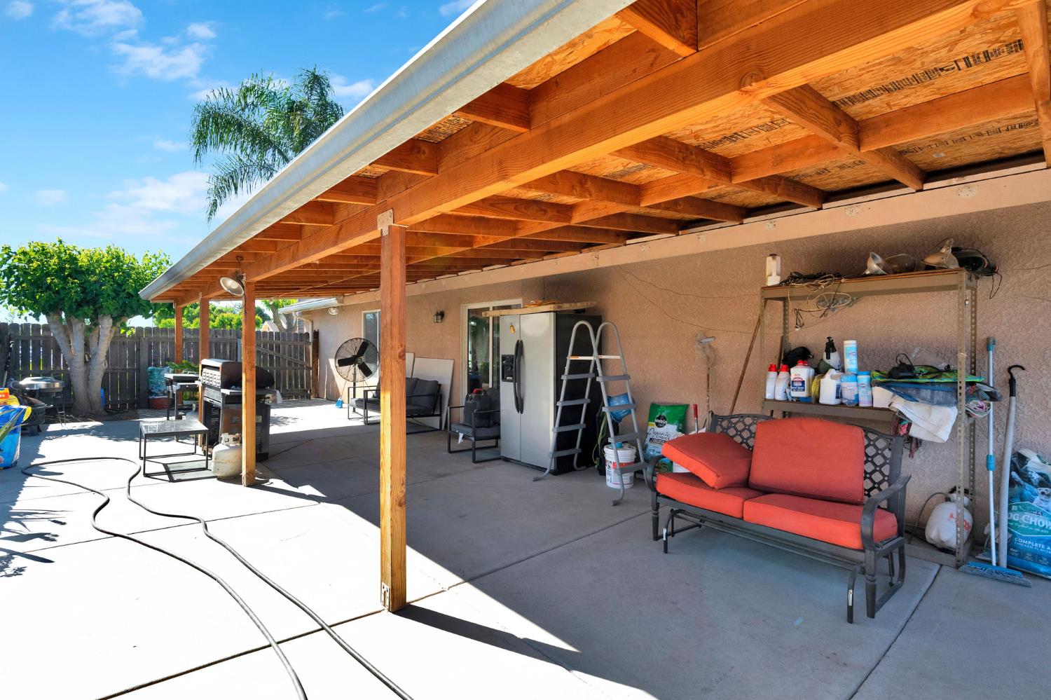 980 Redwood Street, Parlier, CA, 93648