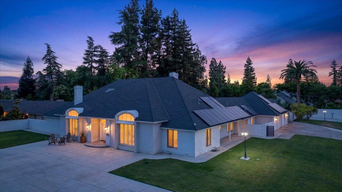 Single Family in Fresno - photo 3