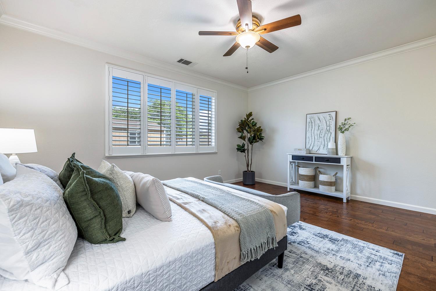 1945 N Emil Avenue, Clovis, CA, 93619