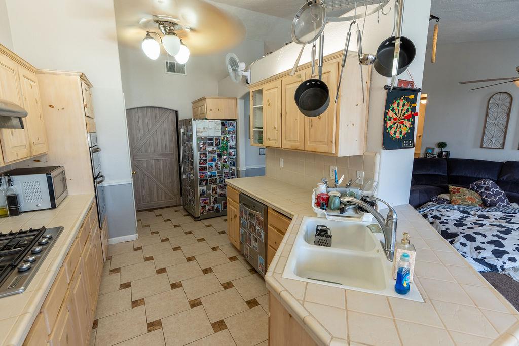 Single Family in Clovis - photo 3