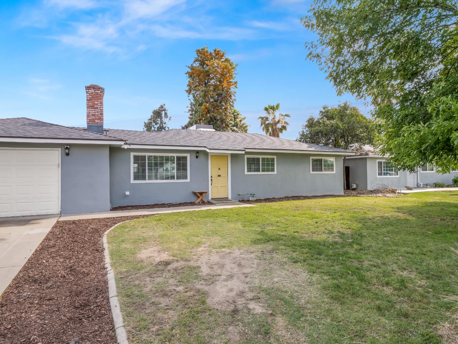 Single Family in Fresno - photo 3