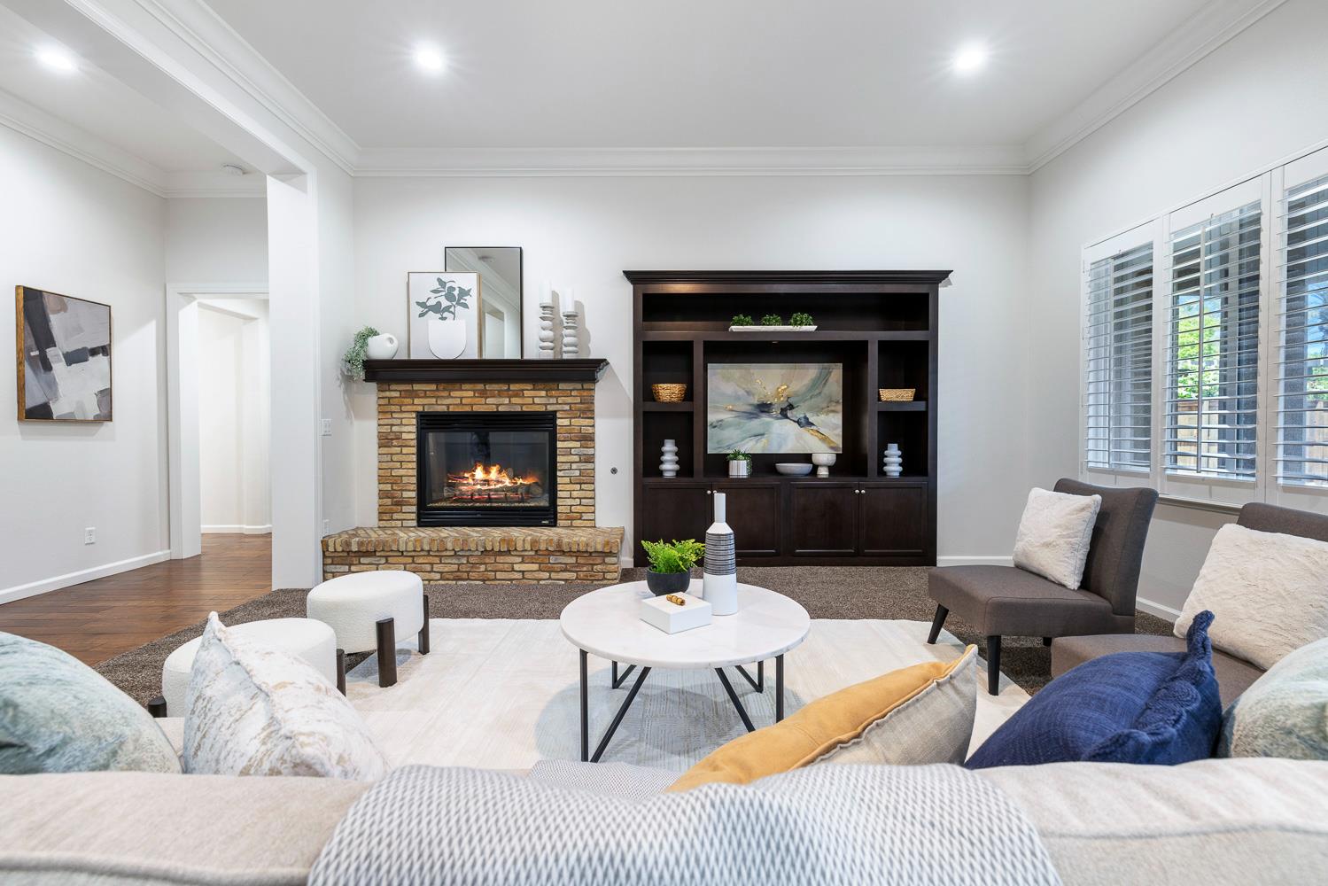 1945 N Emil Avenue, Clovis, CA, 93619