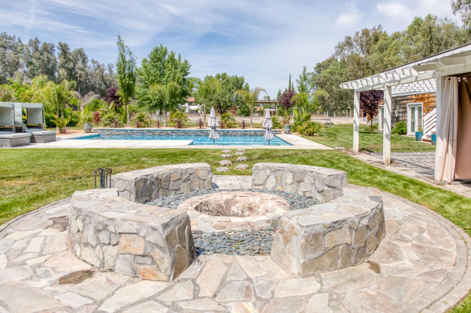 12215 N Friant Road, Fresno, CA, 93730