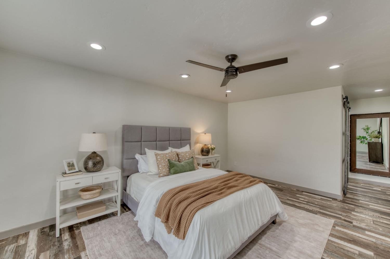 12215 N Friant Road, Fresno, CA, 93730