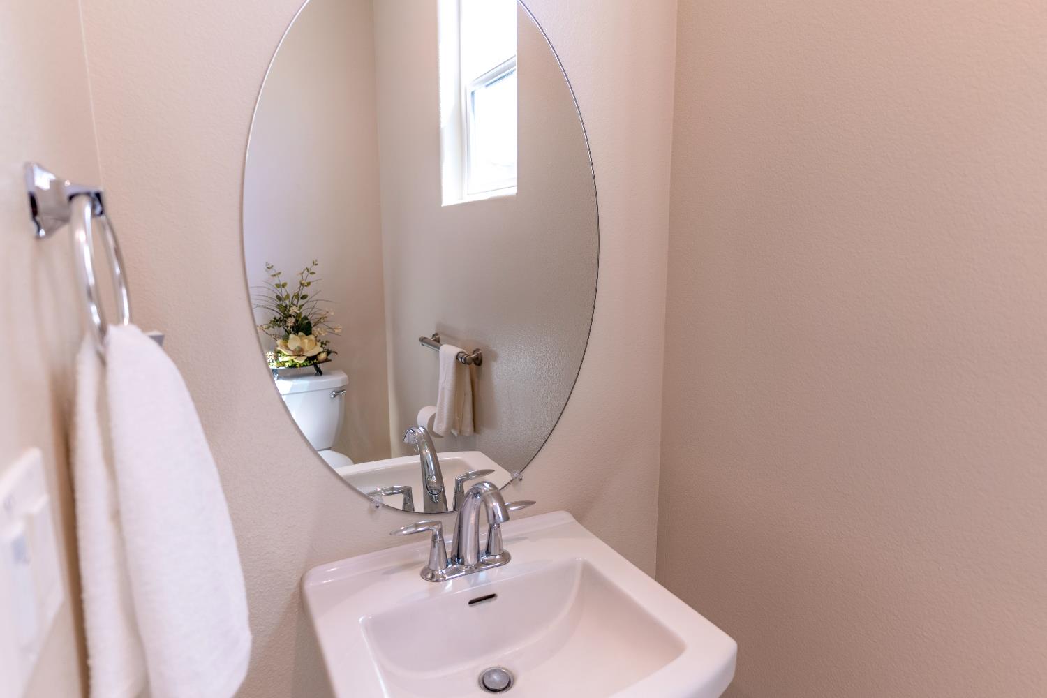 179 Sunset Drive S, Madera, CA, 93636