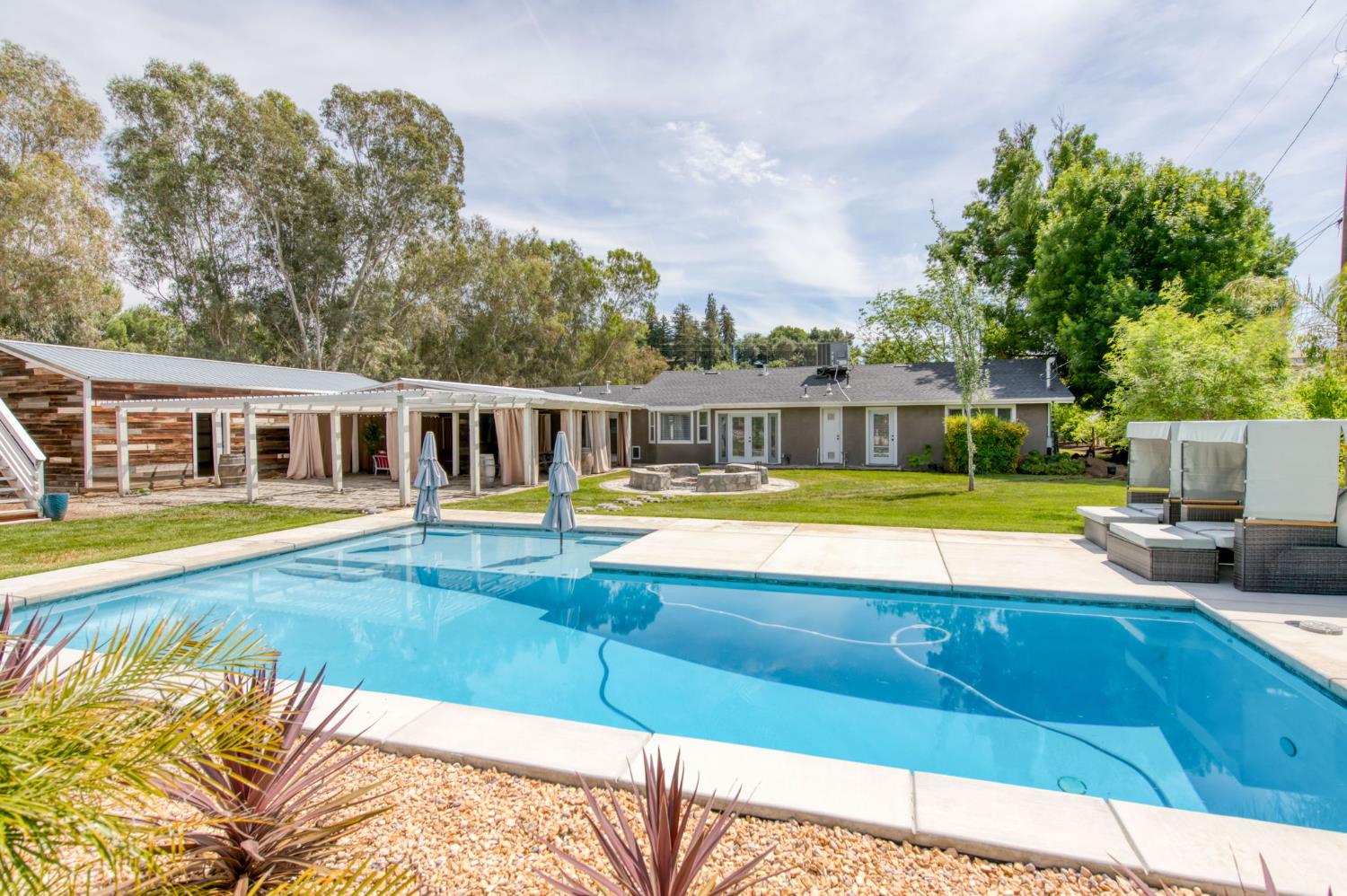 12215 N Friant Road, Fresno, CA, 93730