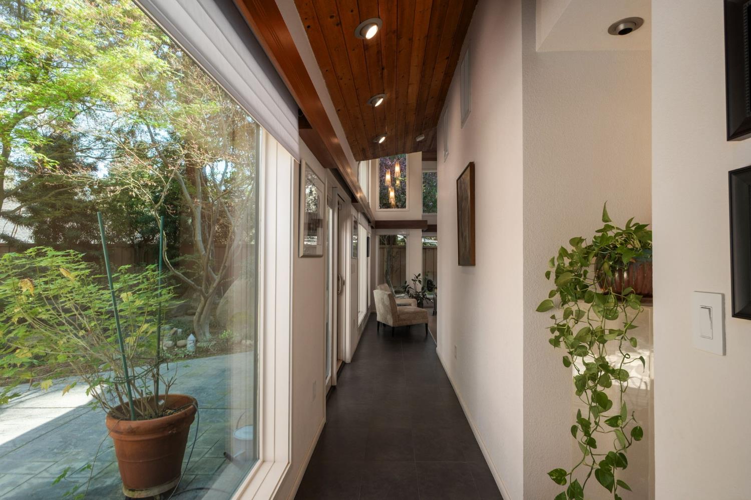 2273 W Dovewood Lane, Fresno, CA, 93711