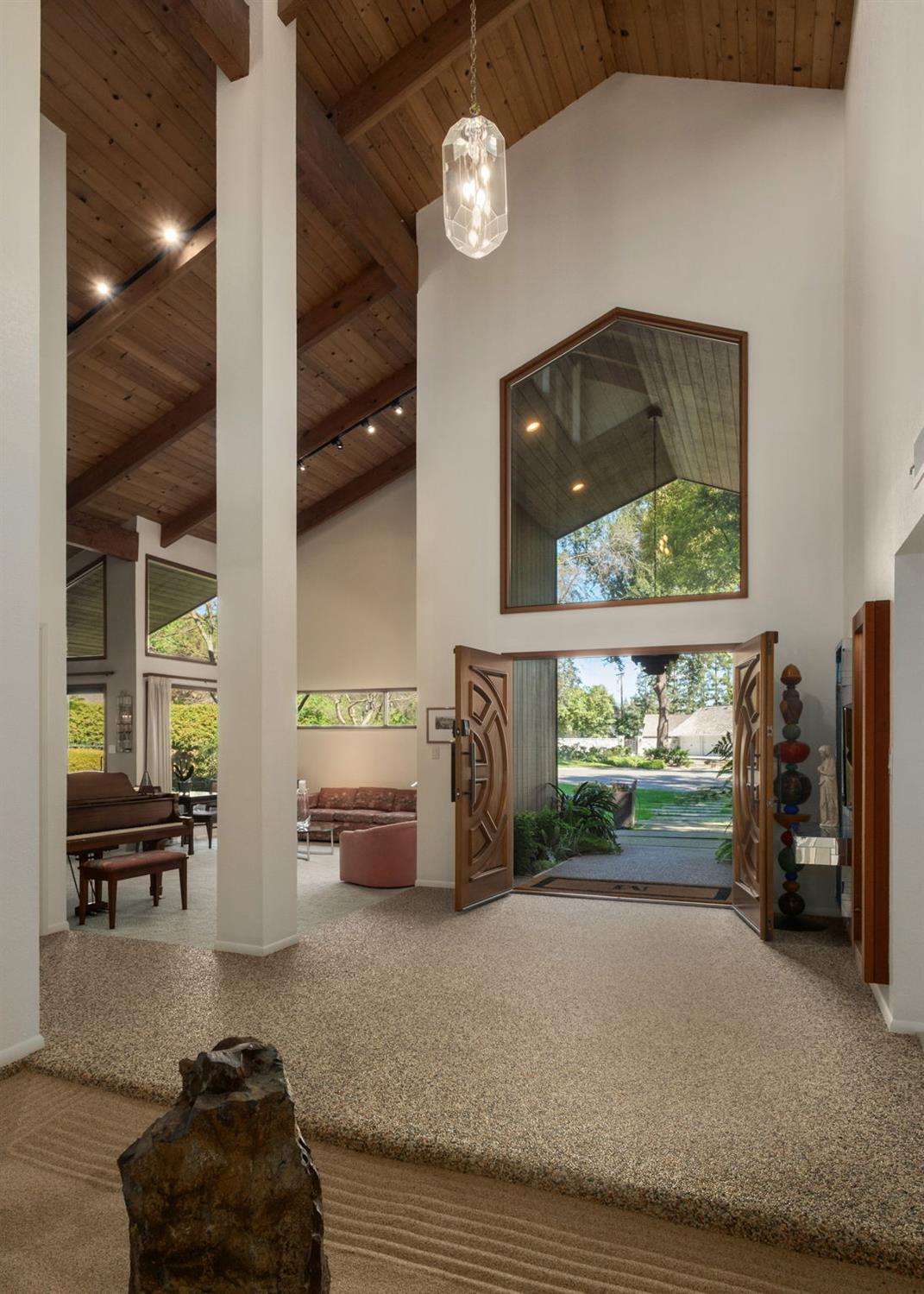 2273 W Dovewood Lane, Fresno, CA, 93711