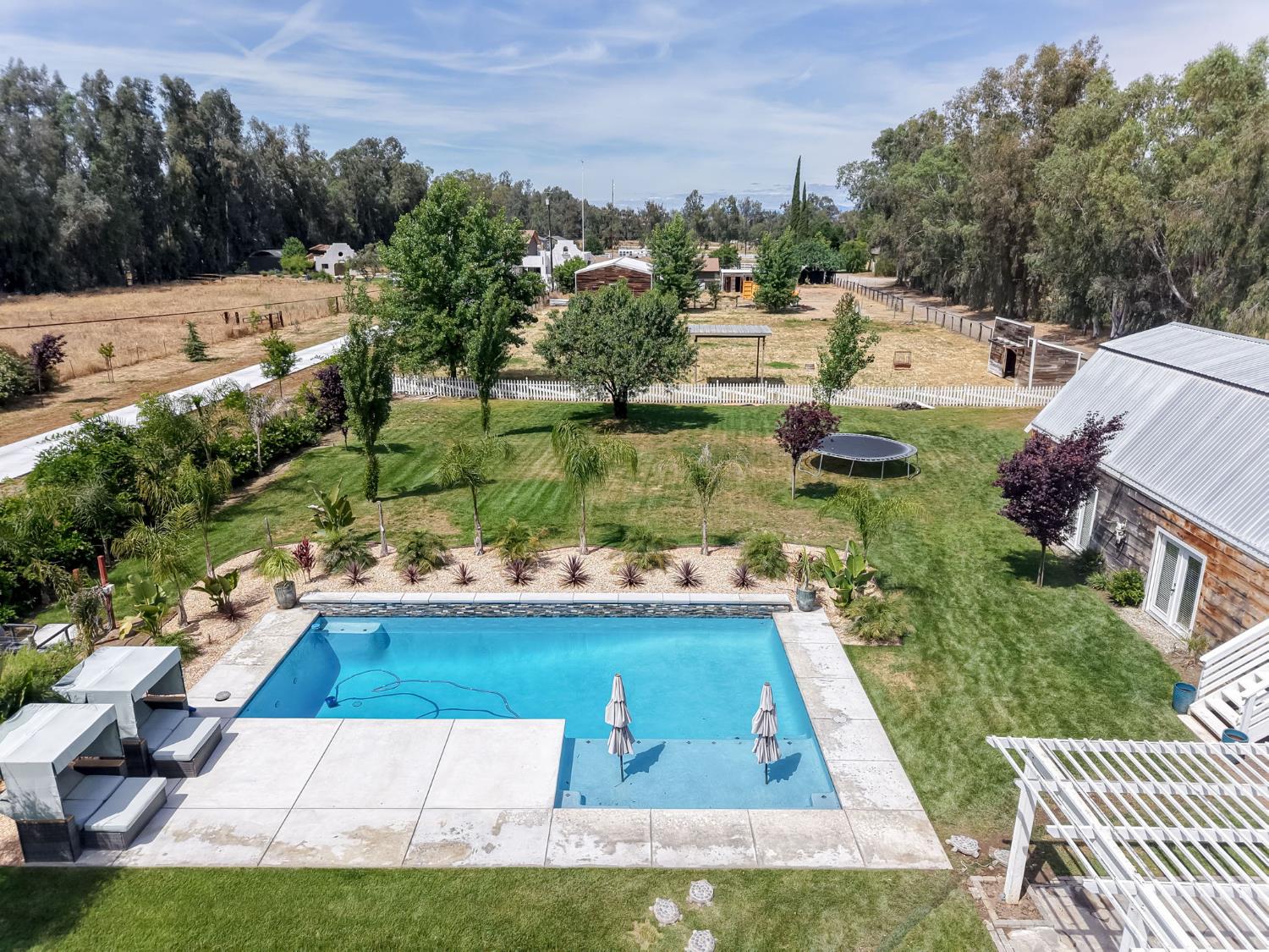 12215 N Friant Road, Fresno, CA, 93730