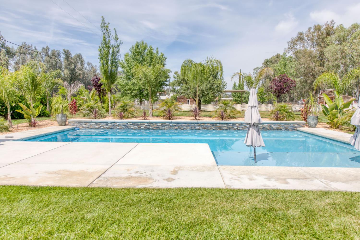 12215 N Friant Road, Fresno, CA, 93730