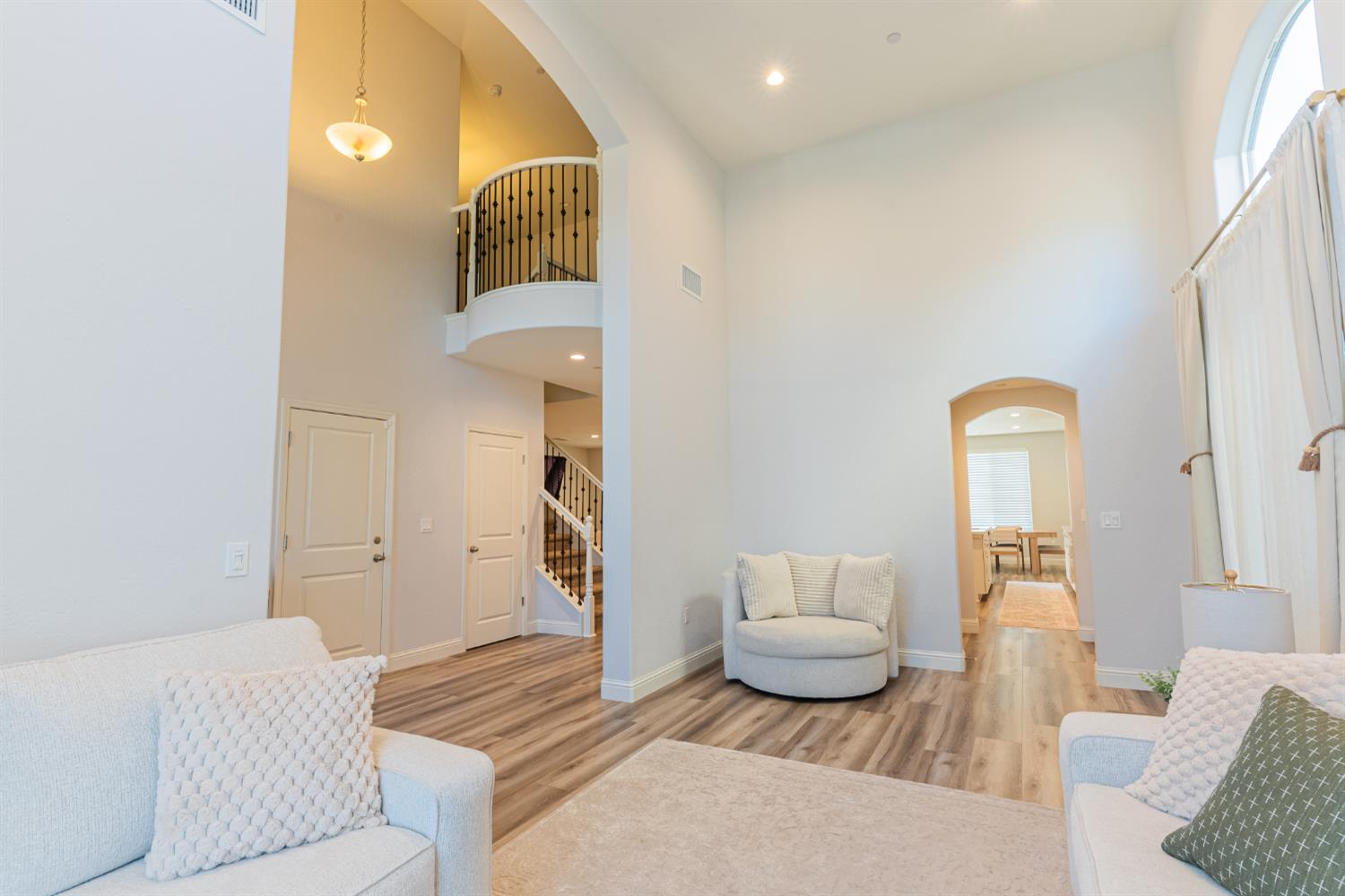 4176 Twain Avenue, Clovis, CA, 93619