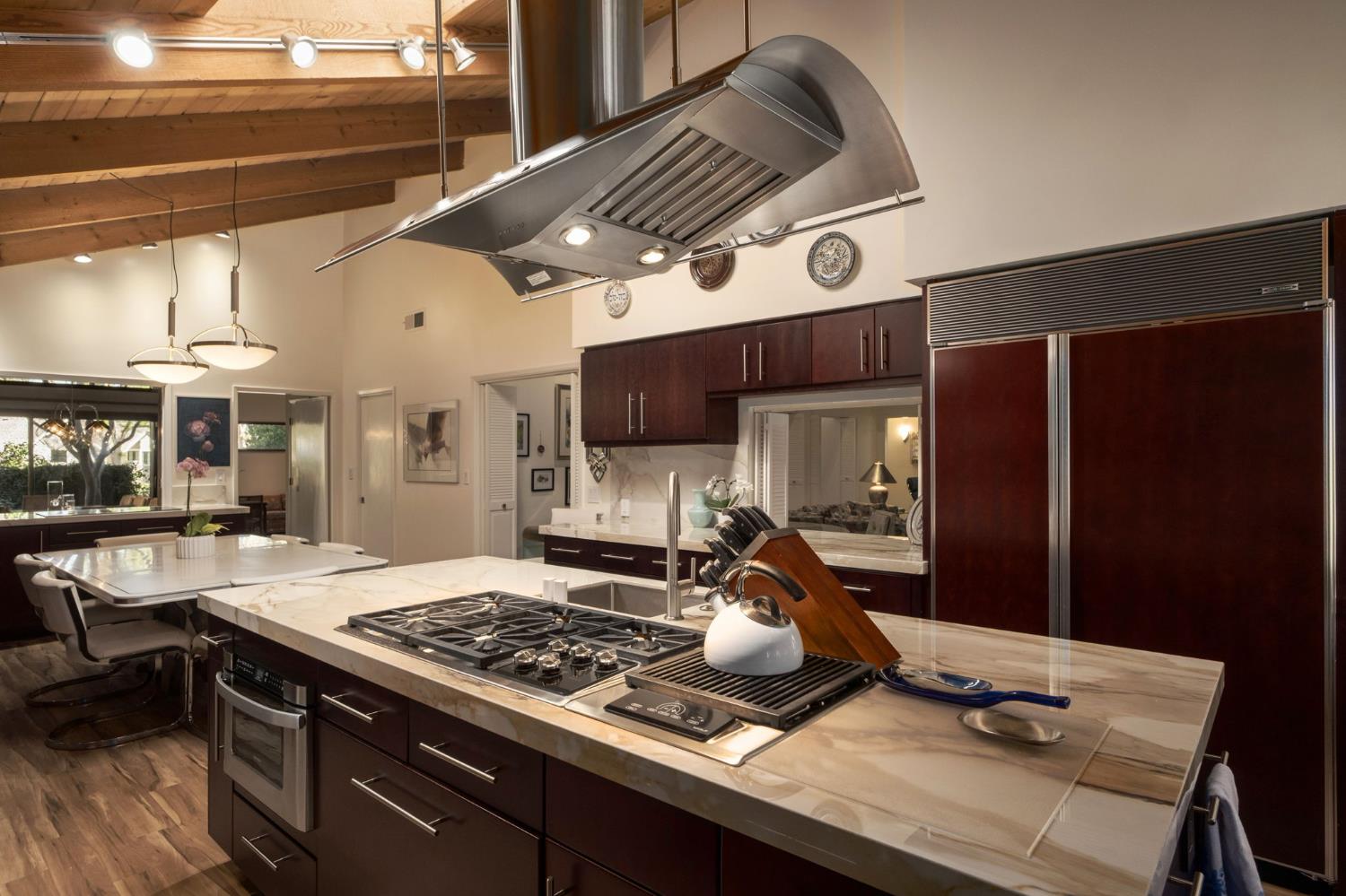 2273 W Dovewood Lane, Fresno, CA, 93711