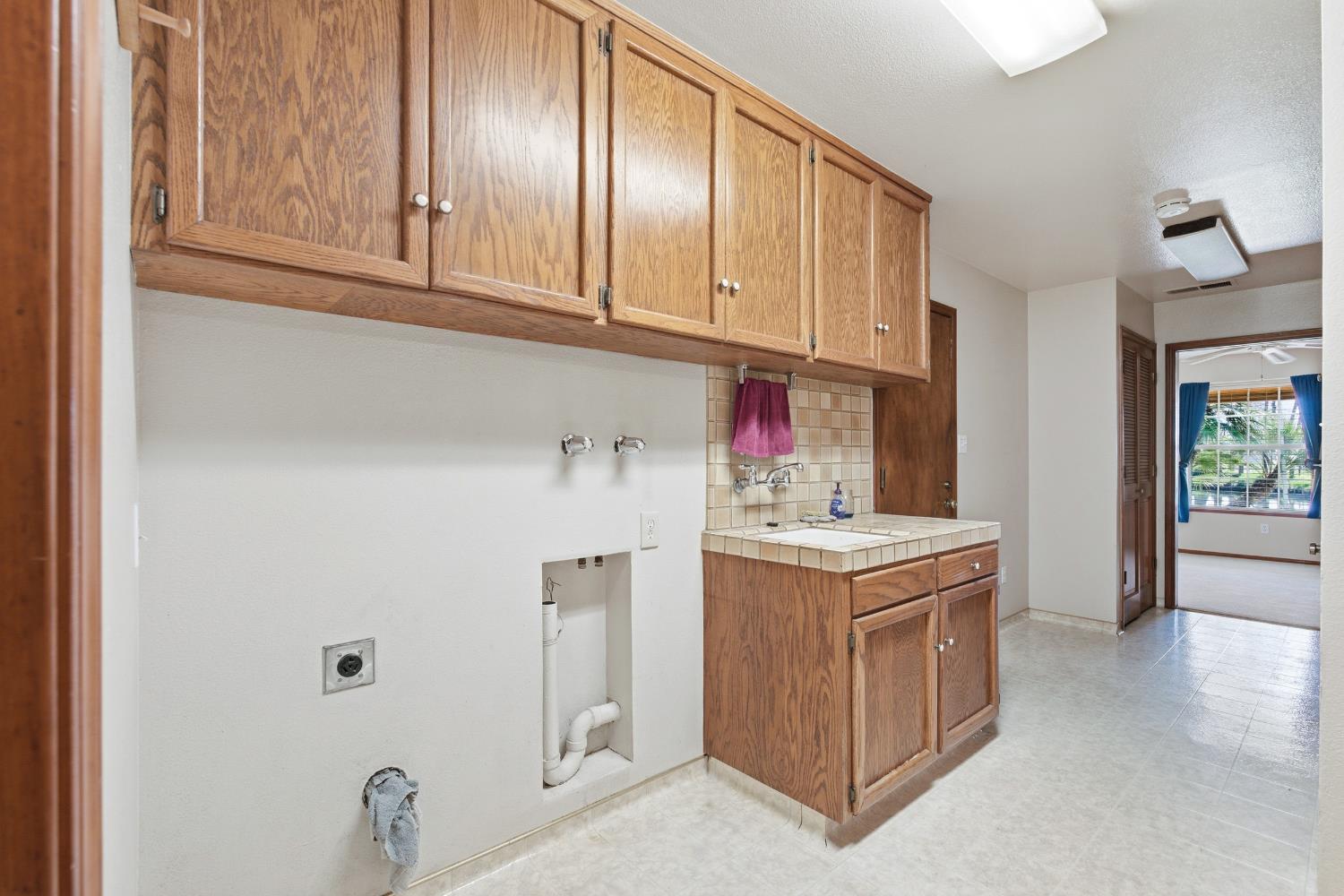 7176 E Butler Avenue, Fresno, CA, 93737