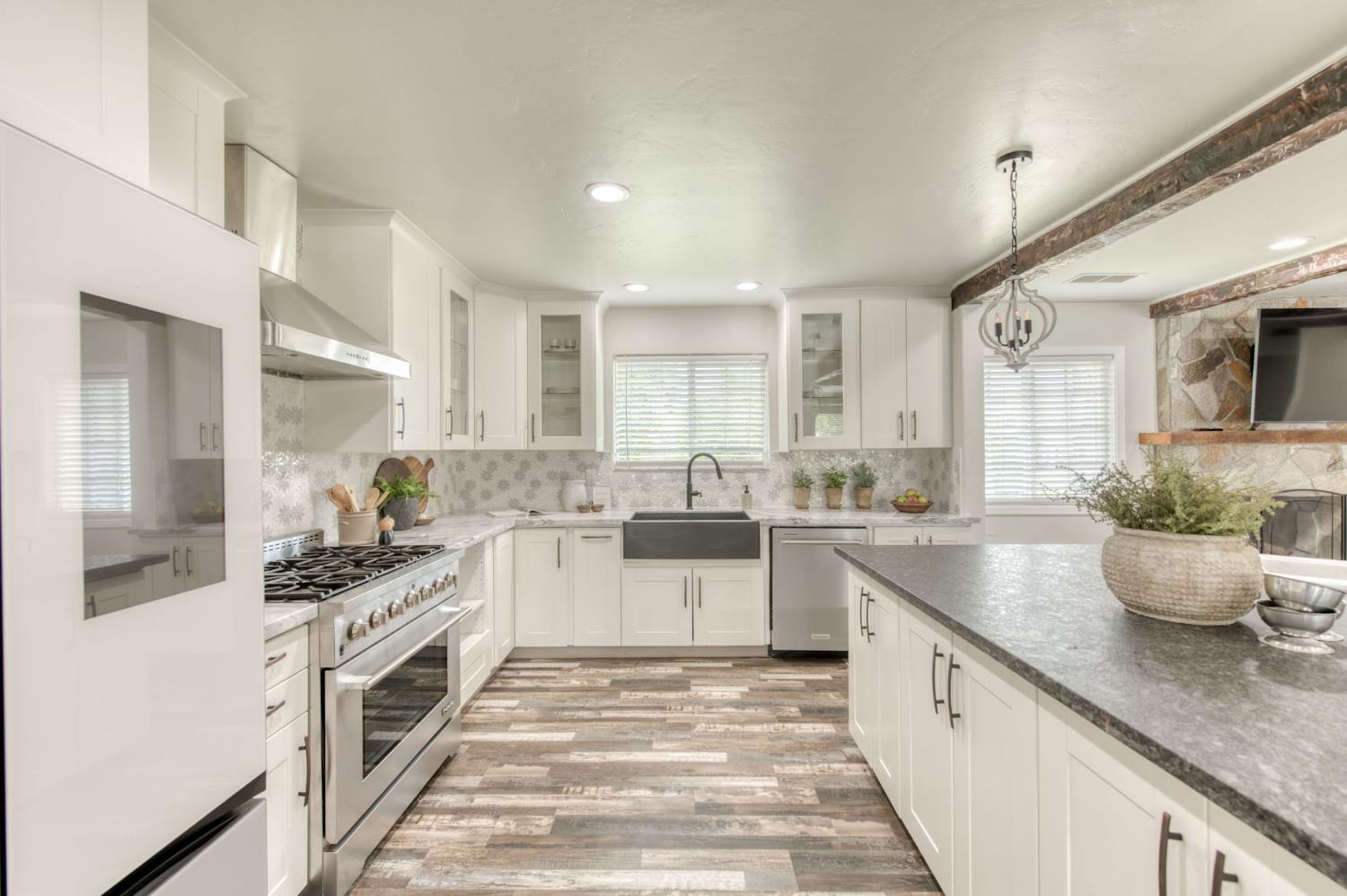 12215 N Friant Road, Fresno, CA, 93730