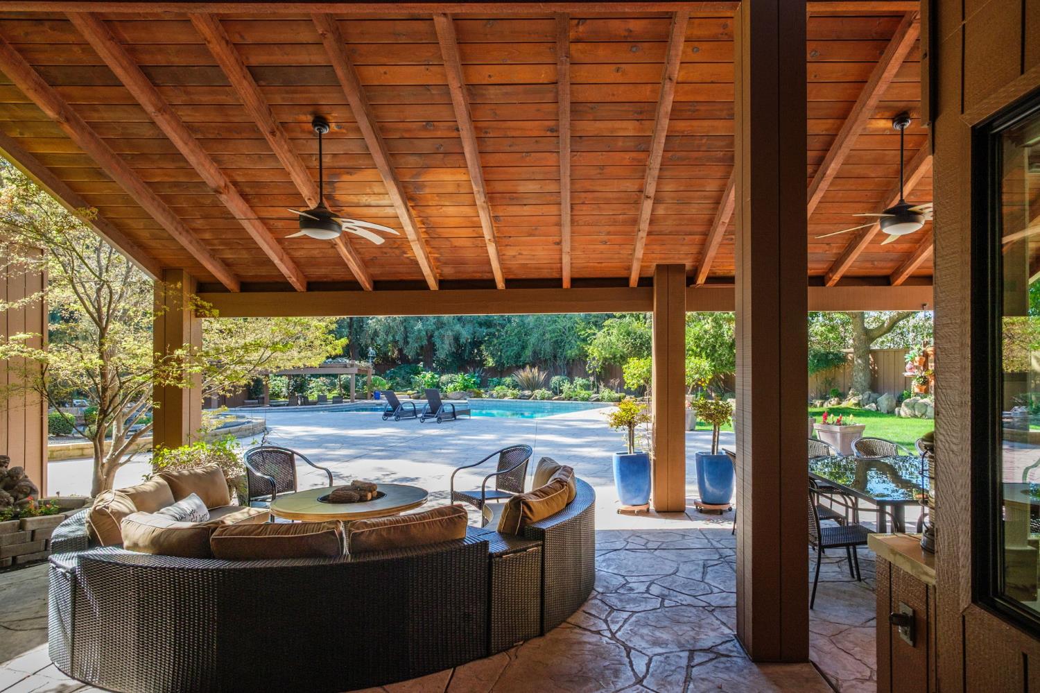 2273 W Dovewood Lane, Fresno, CA, 93711