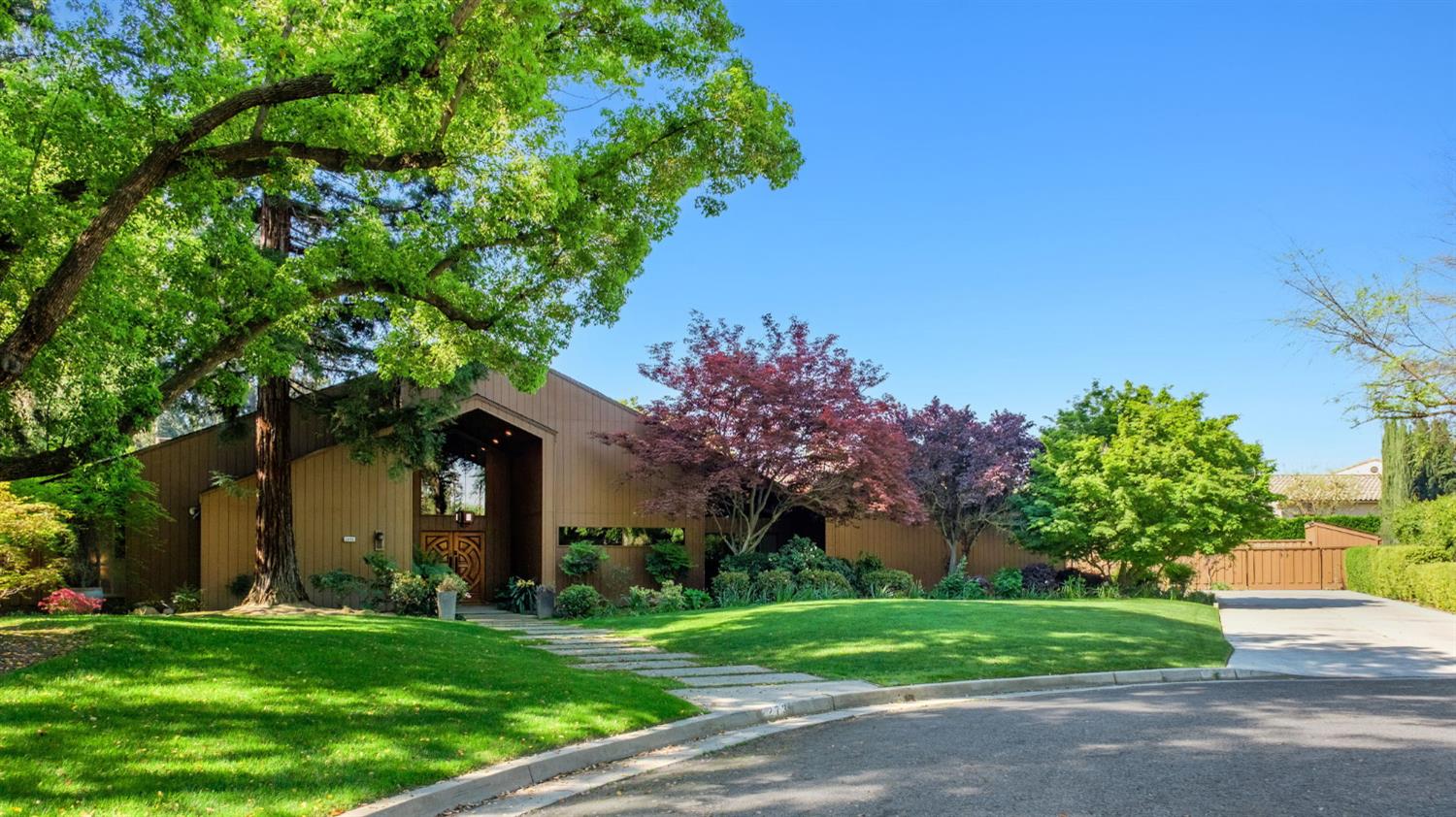 2273 W Dovewood Lane, Fresno, CA, 93711