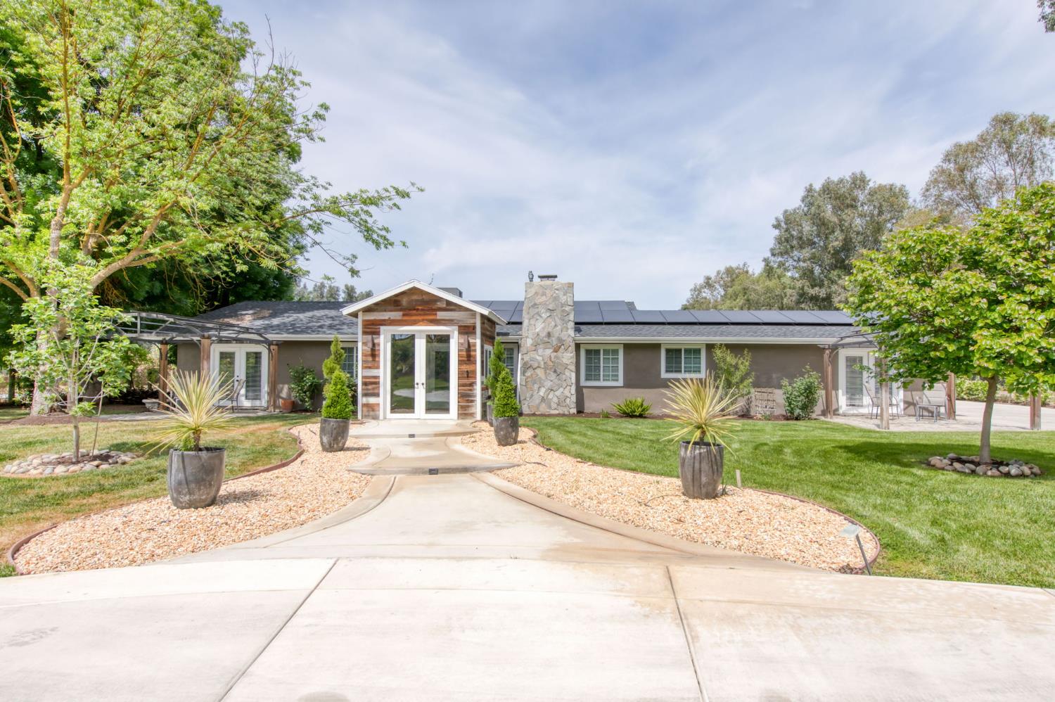 12215 N Friant Road, Fresno, CA, 93730